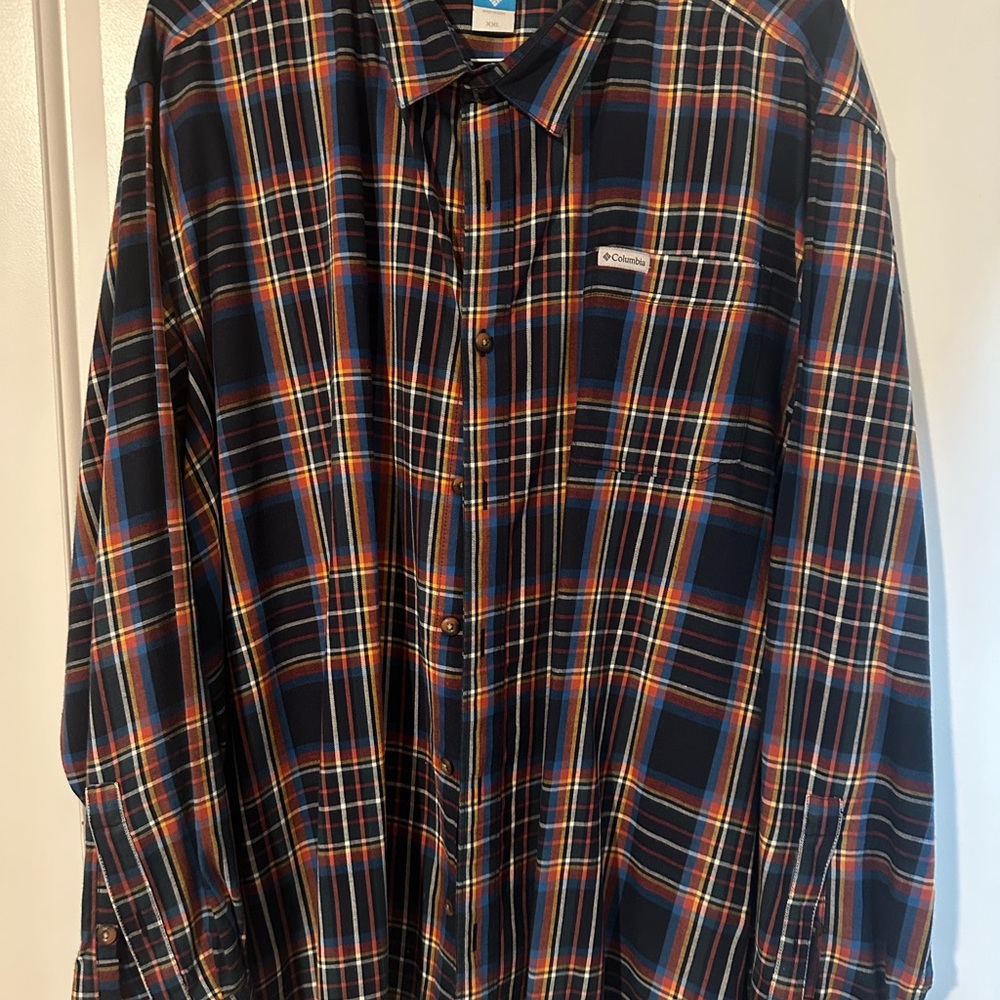 Columbia Men's Multicolor Plaid Button Down Shirt